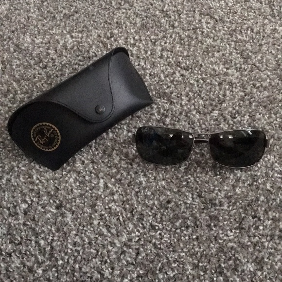 Ray-Ban Other - Ray Ban Men’s Polarized Aviators